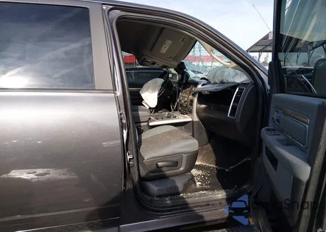 2018 Ram 1500 Big Horn 4X4 6'4 Box z USA, uszkodzony, nr VIN 1C6RR7TTXJS138413